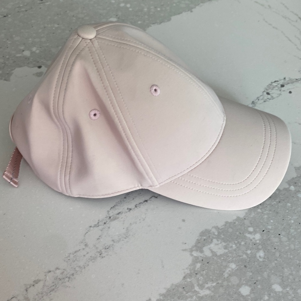 Lululemon Light Pink Dash & Splash Hat-NWOT!